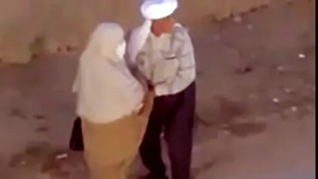 سبزه سوپر پیرزنها همسر خود را با معشوق فریب داد.