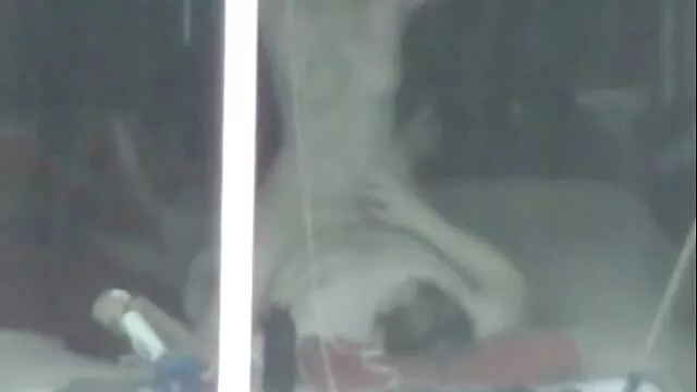 کچل باعث شد زن الاغش را عکس سکسی پیرزن لیس بزند.