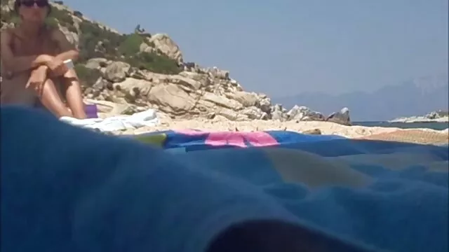 سرنا اسکای امکان فیلم سکسی پیرزن ها ناپدری را فراهم می کند.
