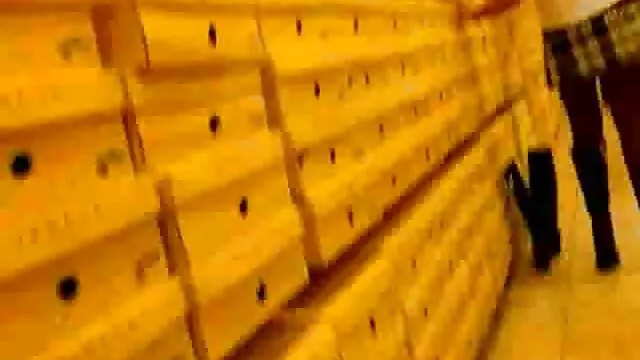 این مربی سه پورن پیرزن ورزشکار را در گربه ها می خوابد.